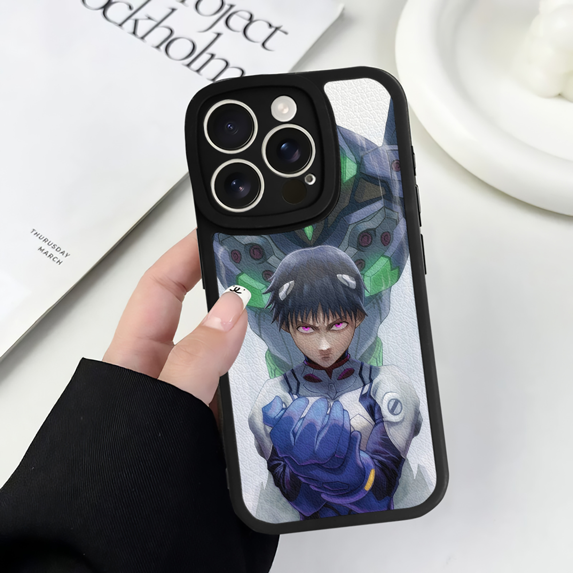 （画像用） EVA 新世紀エヴァンゲリオン 【iPhone 16シリーズ対応】シリコンスマホケース（レザー調） 材質：シリコン
